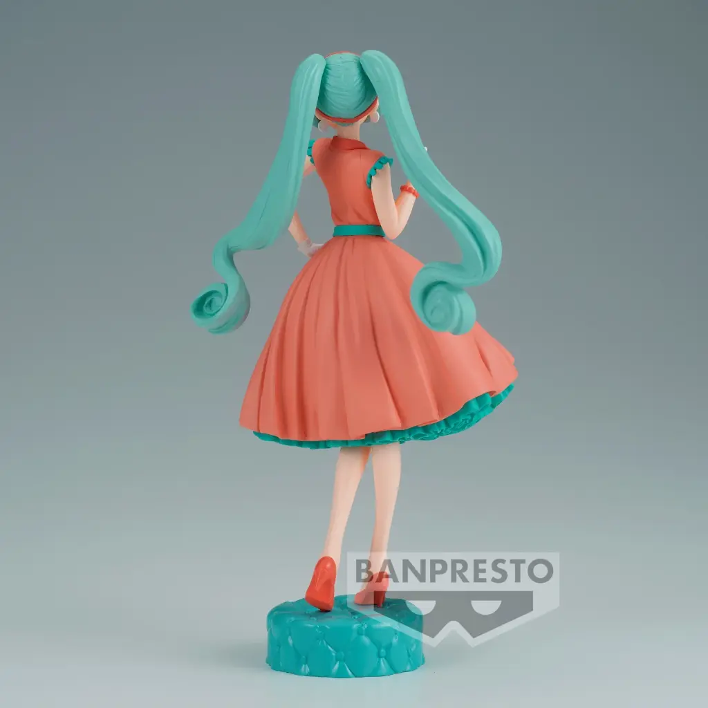 HATSUNE MIKU - Hatsune Miku - Figurine Journey 18cm